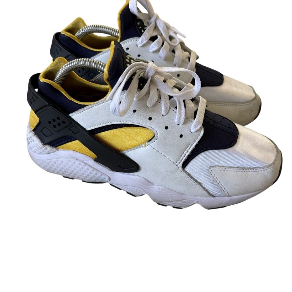 Nike Air Huarache "Michigan" sneakers men’s size 9.5